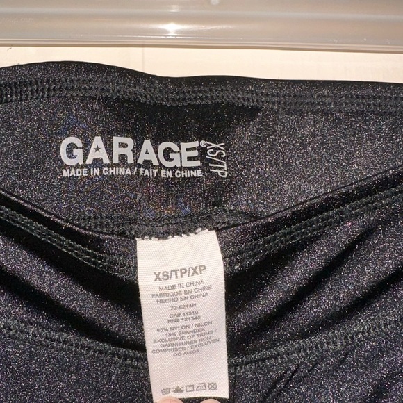 2 pairs of leggings - Picture 2 of 5